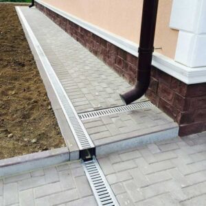 водоотводные лотки в частном доме